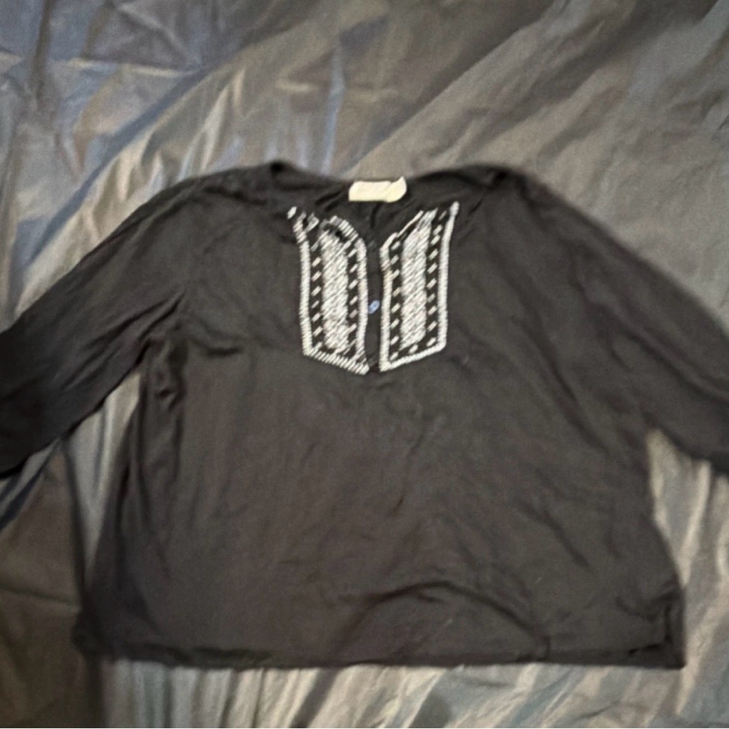 Faded Glory Black Top With White Embroidery